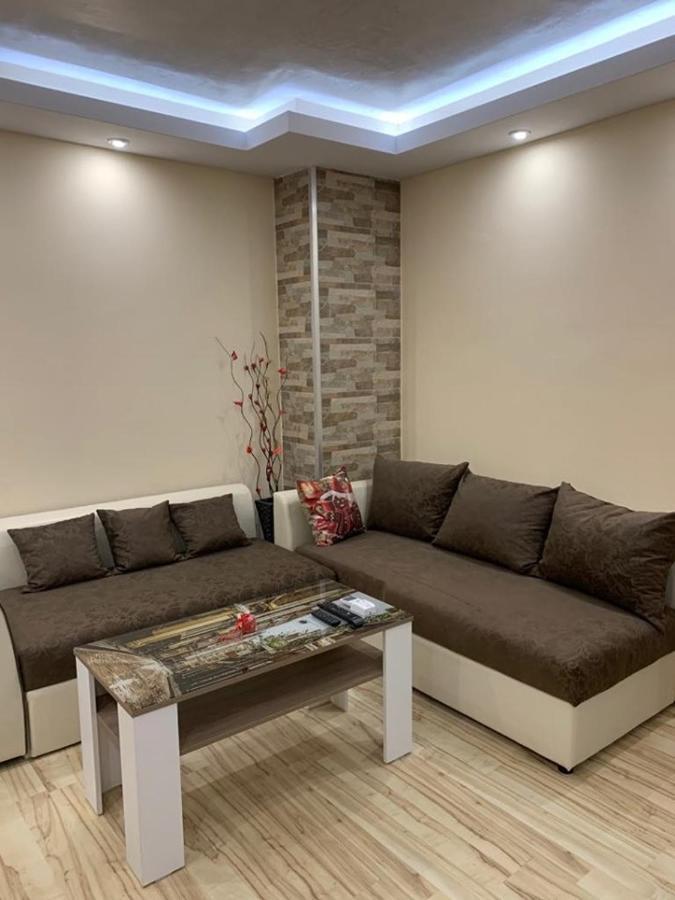 Апартамент Дани Apartament Dani Kazanlak Kültér fotó